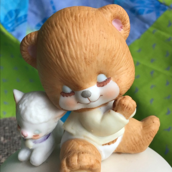 Beary Cute Keeper Porcelain baby Trinket Box - Picture 2 of 8